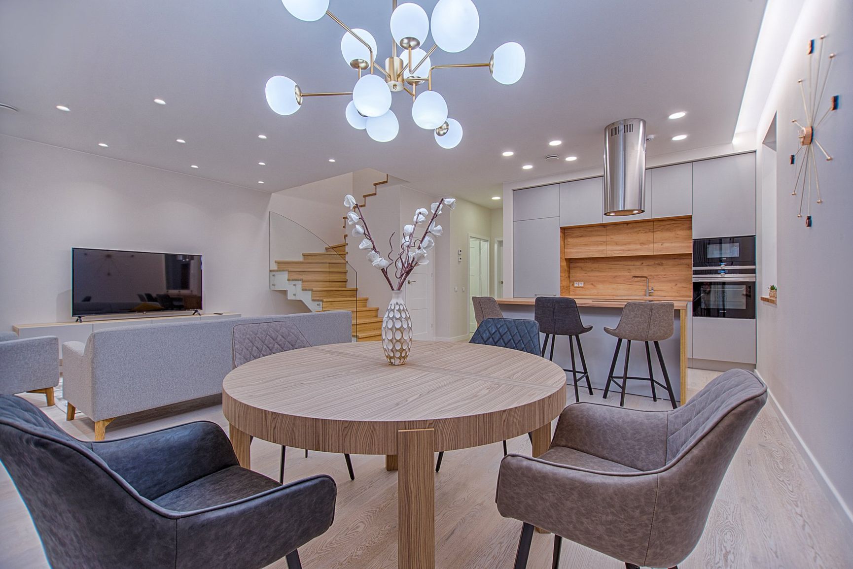 dining room image