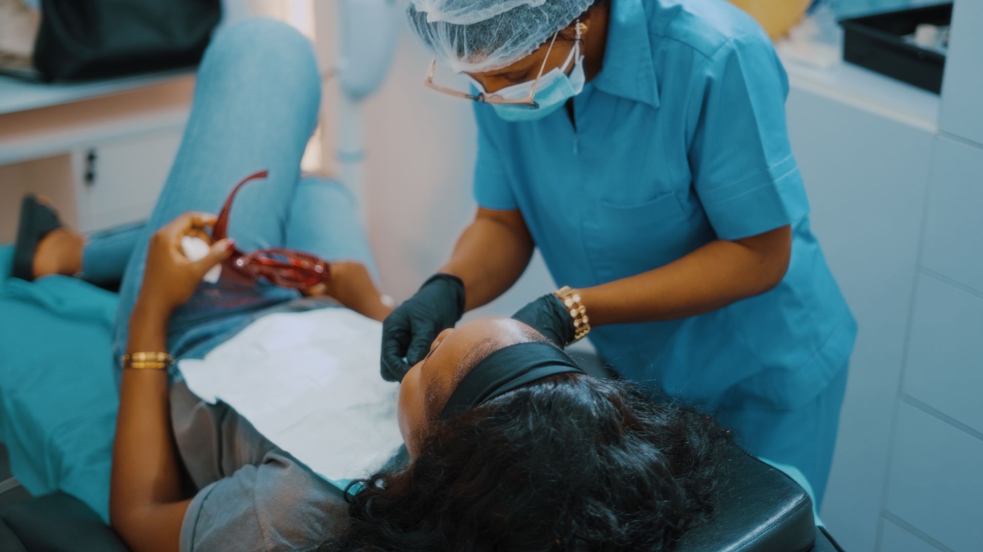 colombian-dentist-root-canal