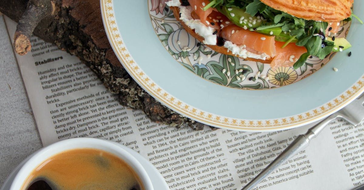 salmon-bagel-sandwich