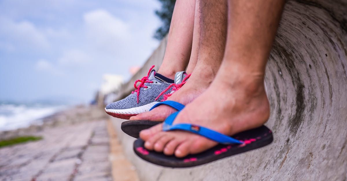 feet in flip flops