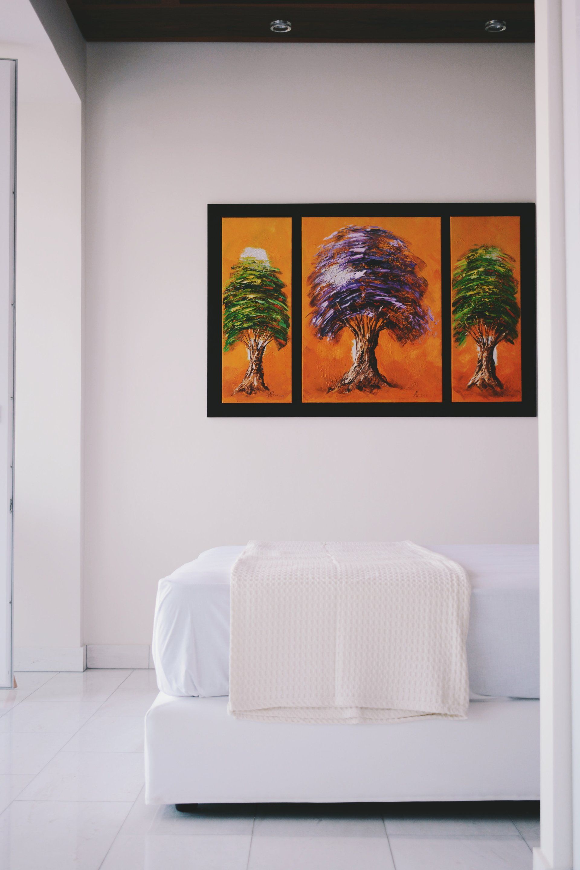 Enhancing Los Angeles homes with drywall finishing and modern interior painting.