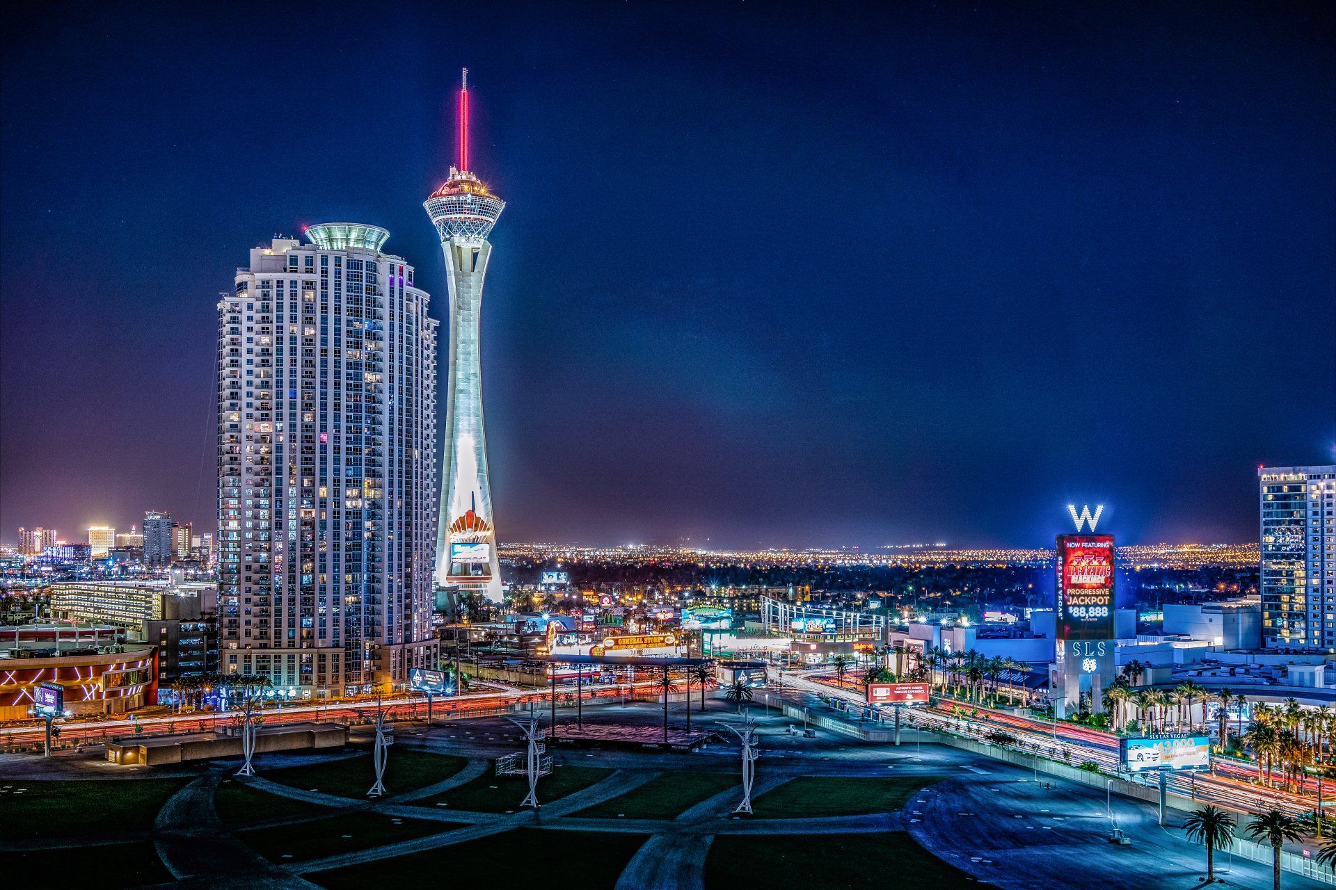 Night view of The STRAT Hotel, Casino & Tower, a three-star hotel in Las Vegas, United States.