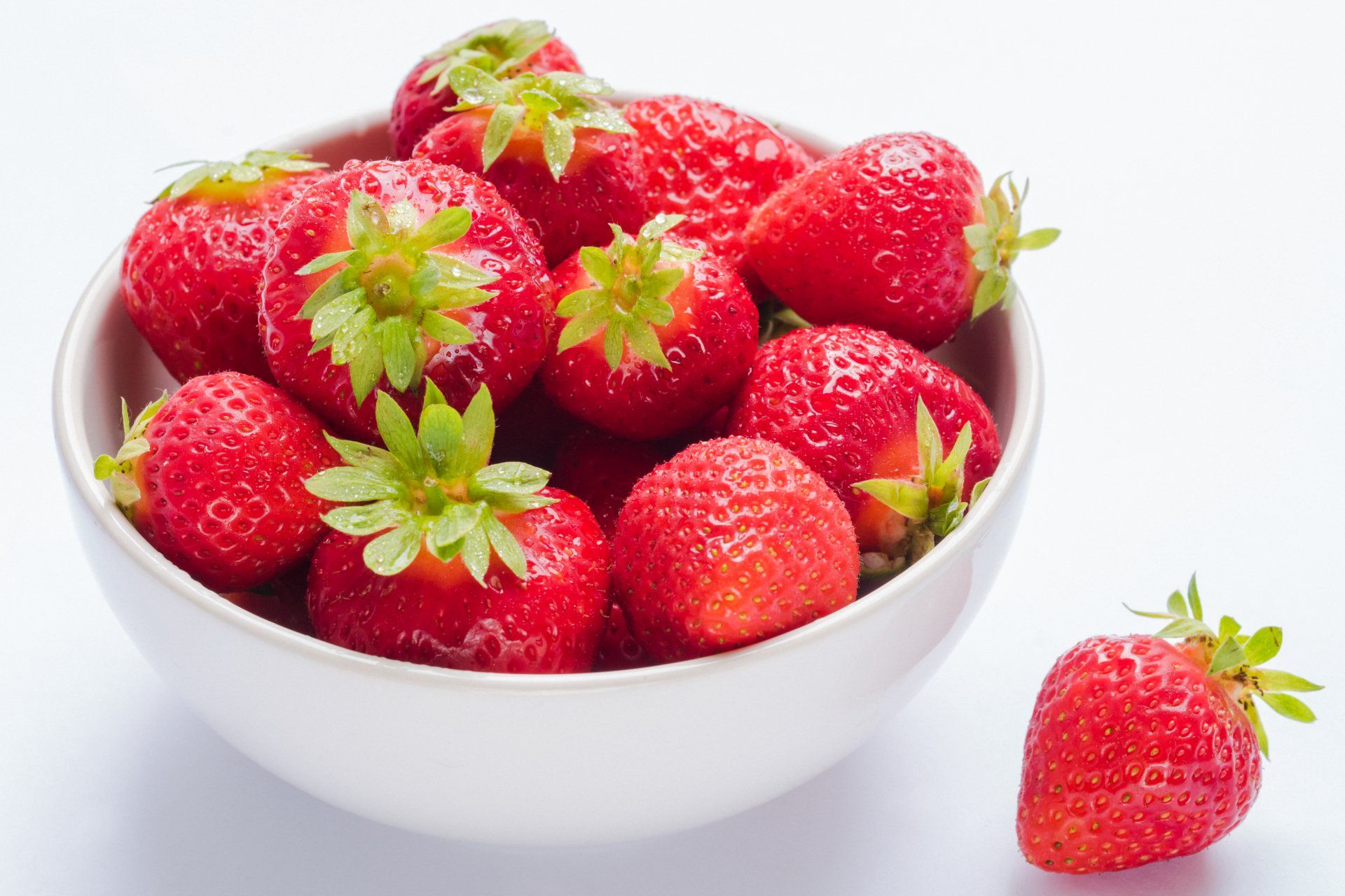 A bowl of strawberries