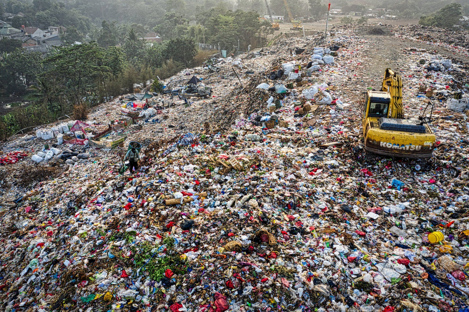 Developed a Business Model Focused on Reuse,Recycling and Security