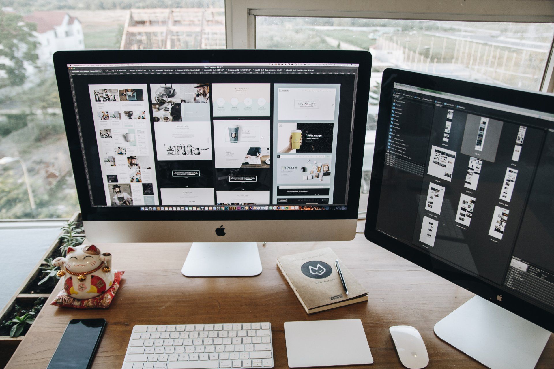 home working desk set up