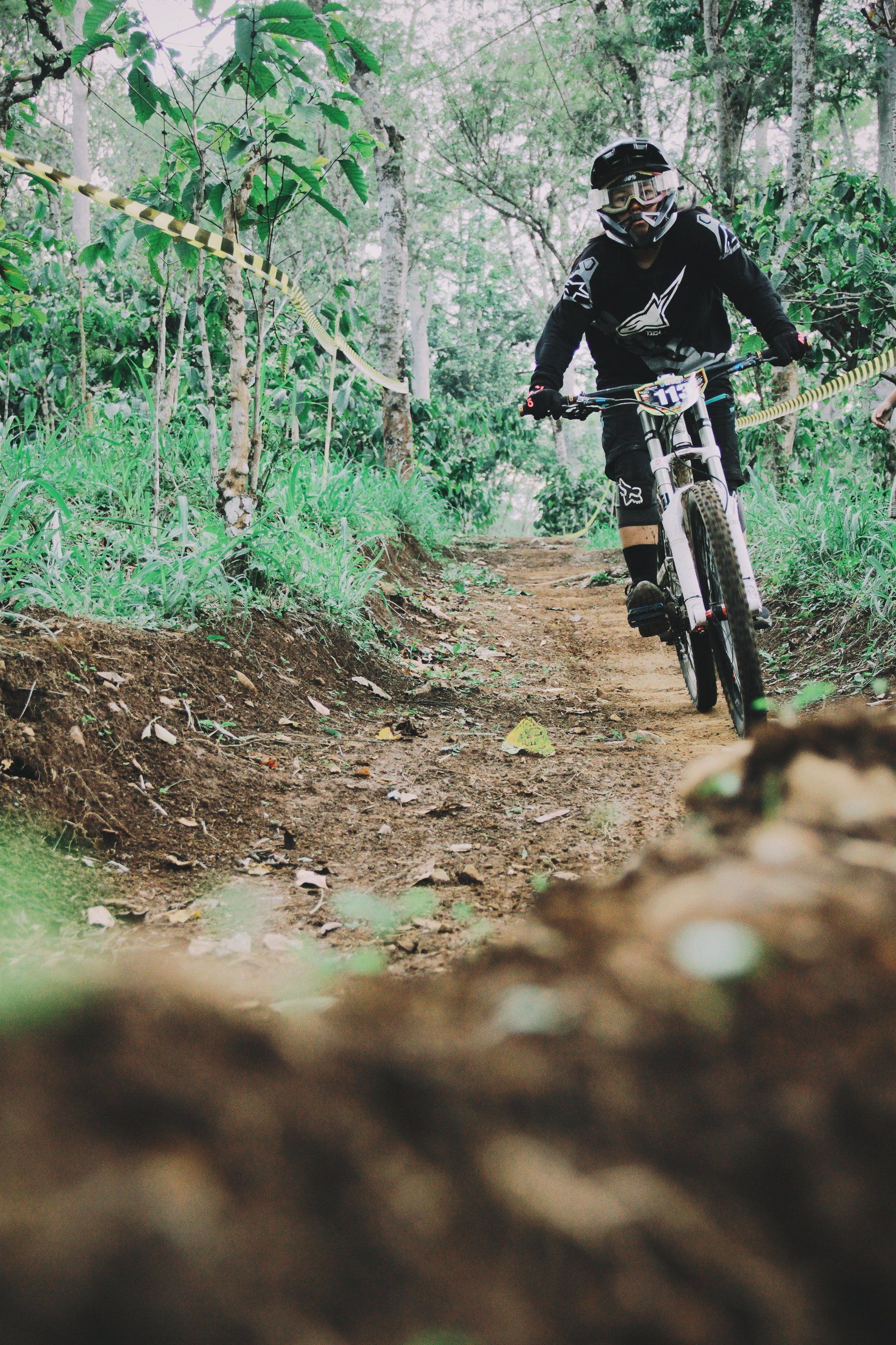 bike-on-trail