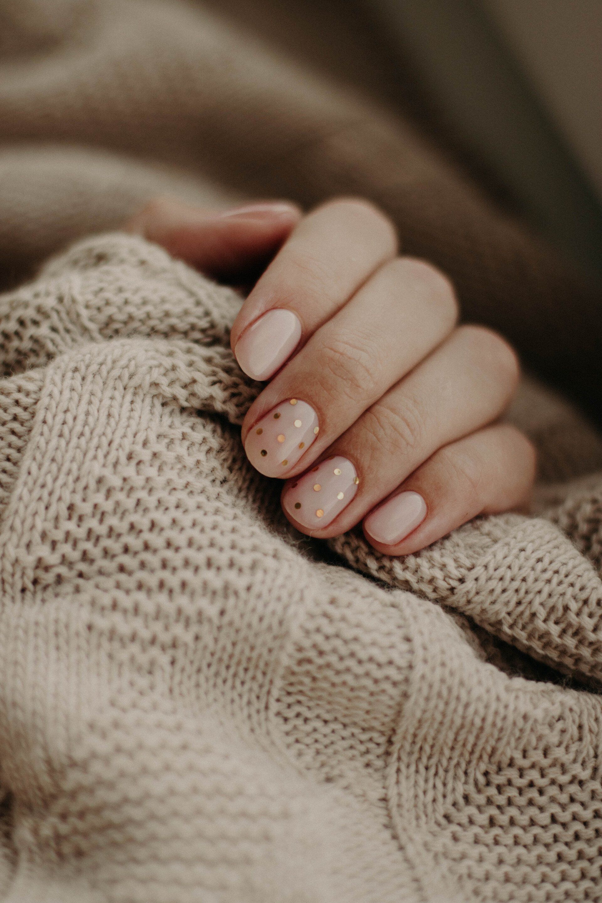 BIAB manicure, manicure the beauty room, what is biab, is biab good, benifits of biab nails, biab