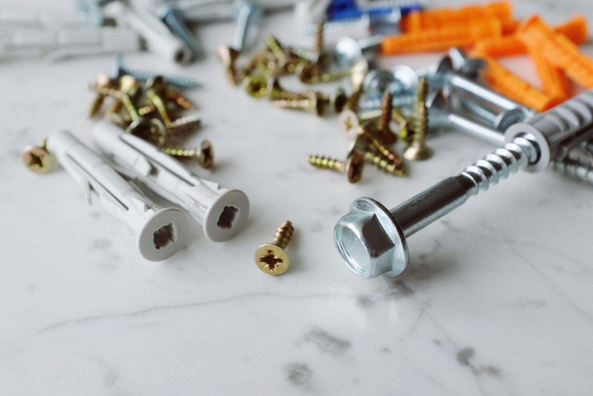 Miscellaneous screws