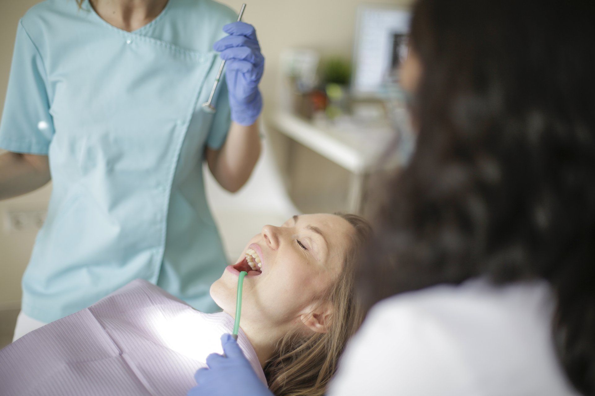 tooth extraction patient