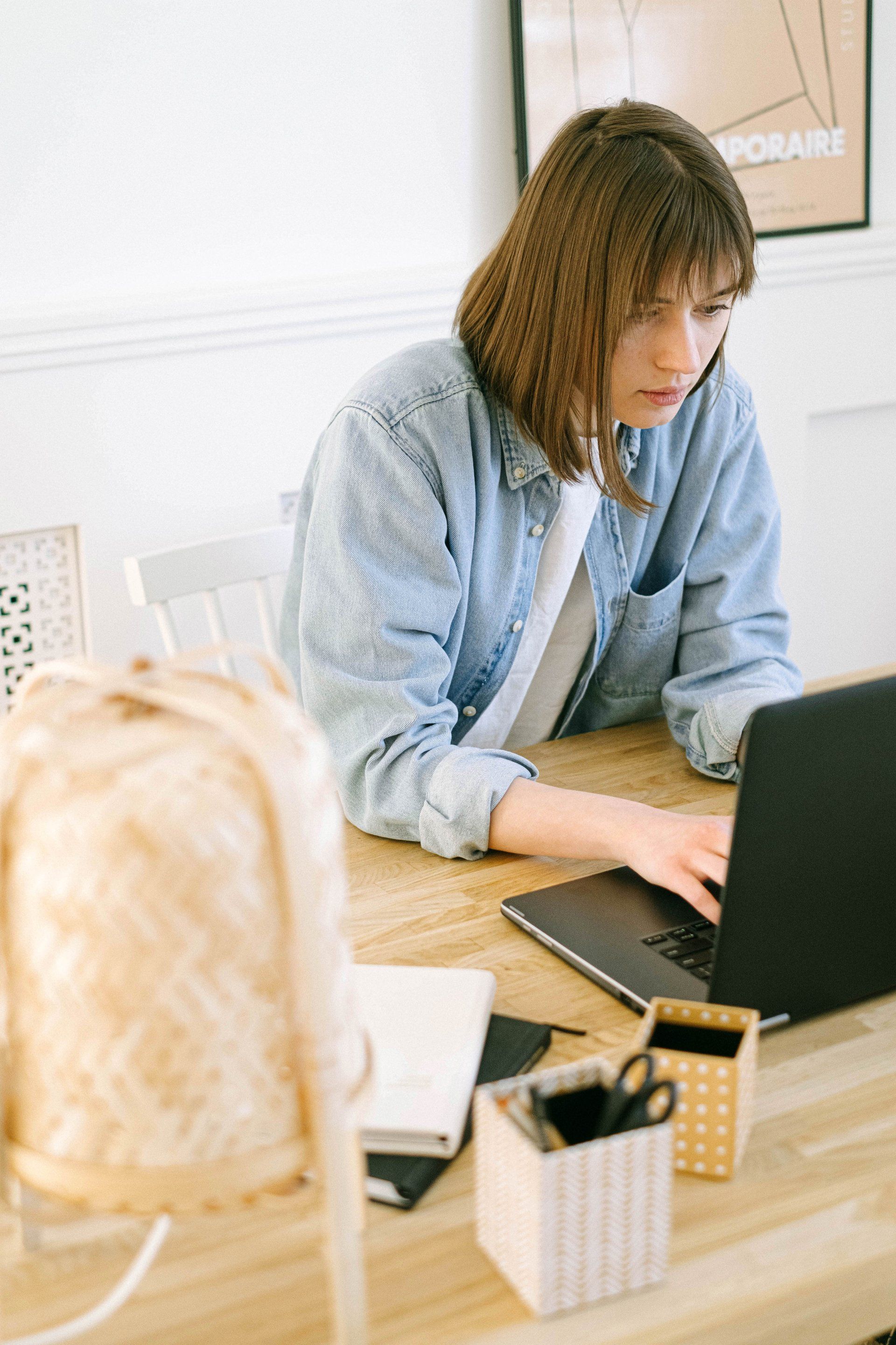 typing evergreen content for her company