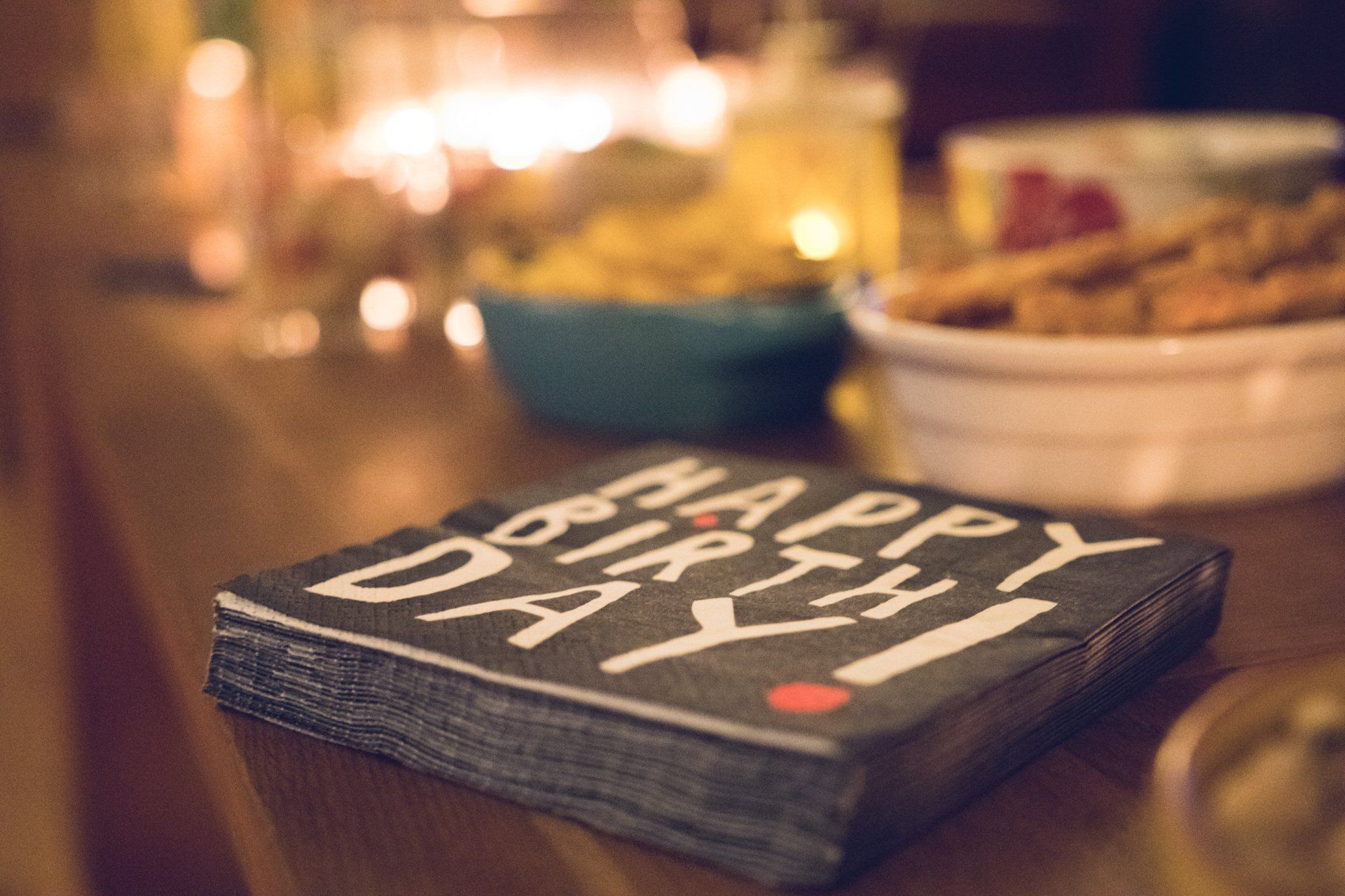 Image of napkins saying 'Happy Birthday!'