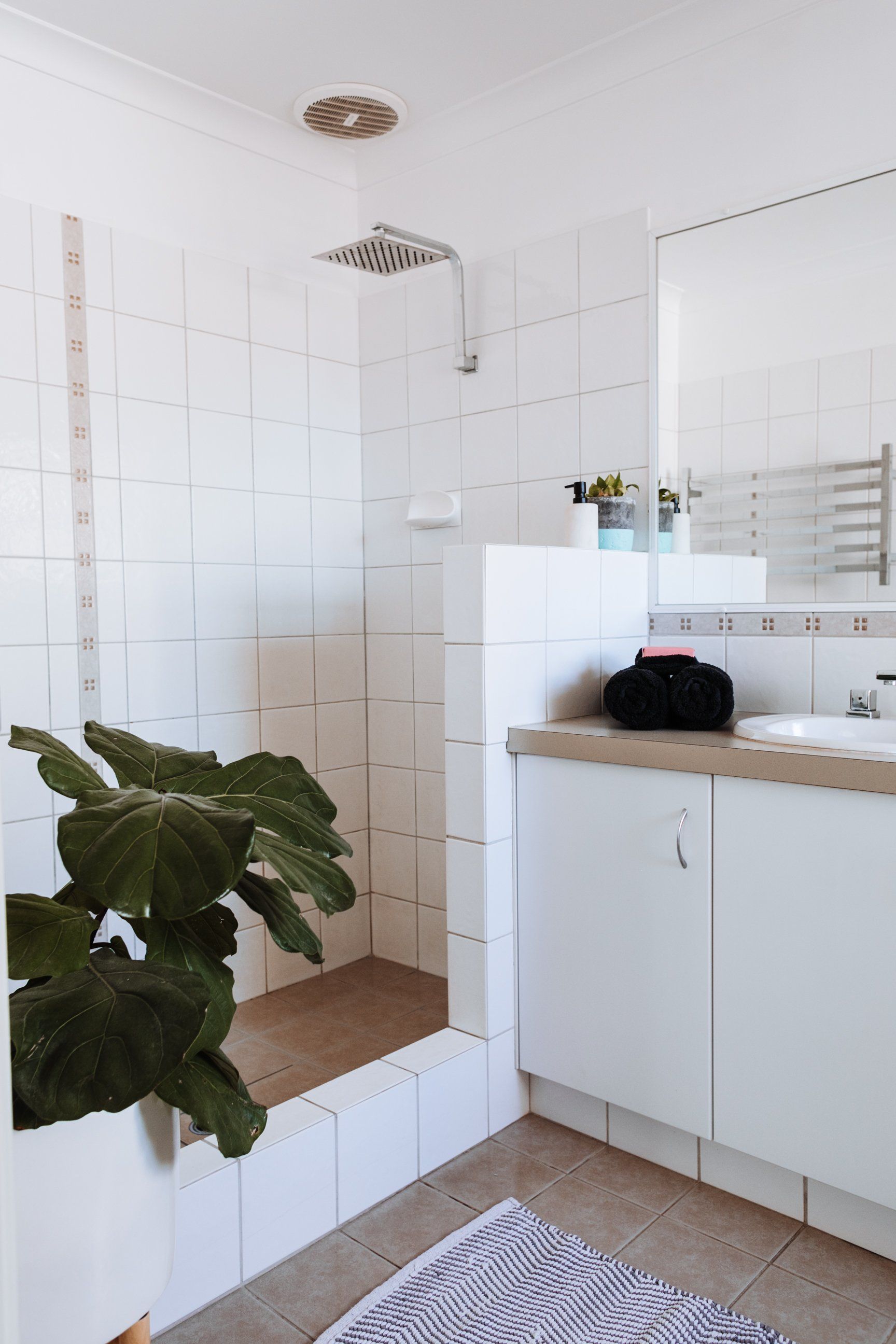 White Bathroom Cabinets