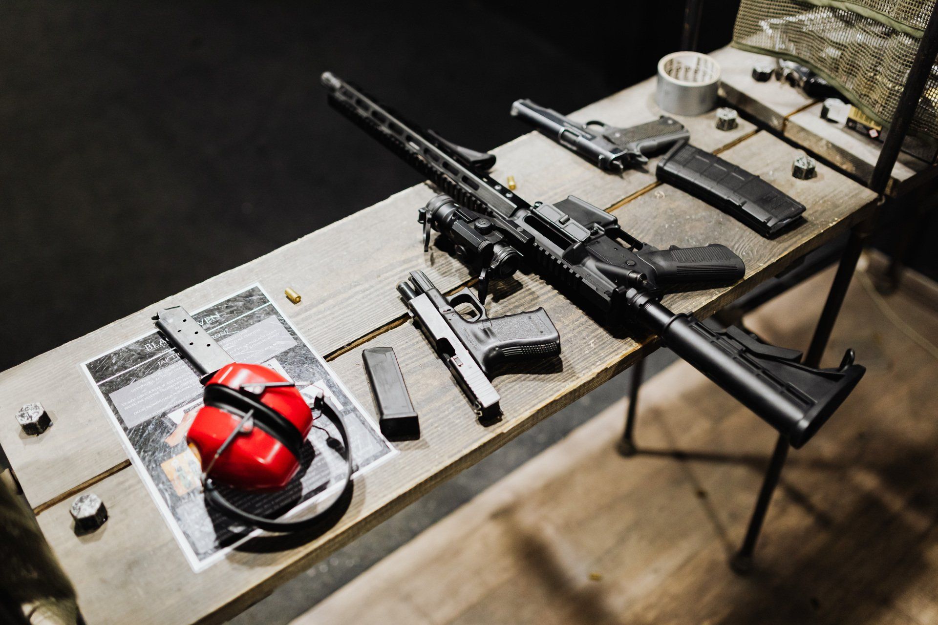 guns