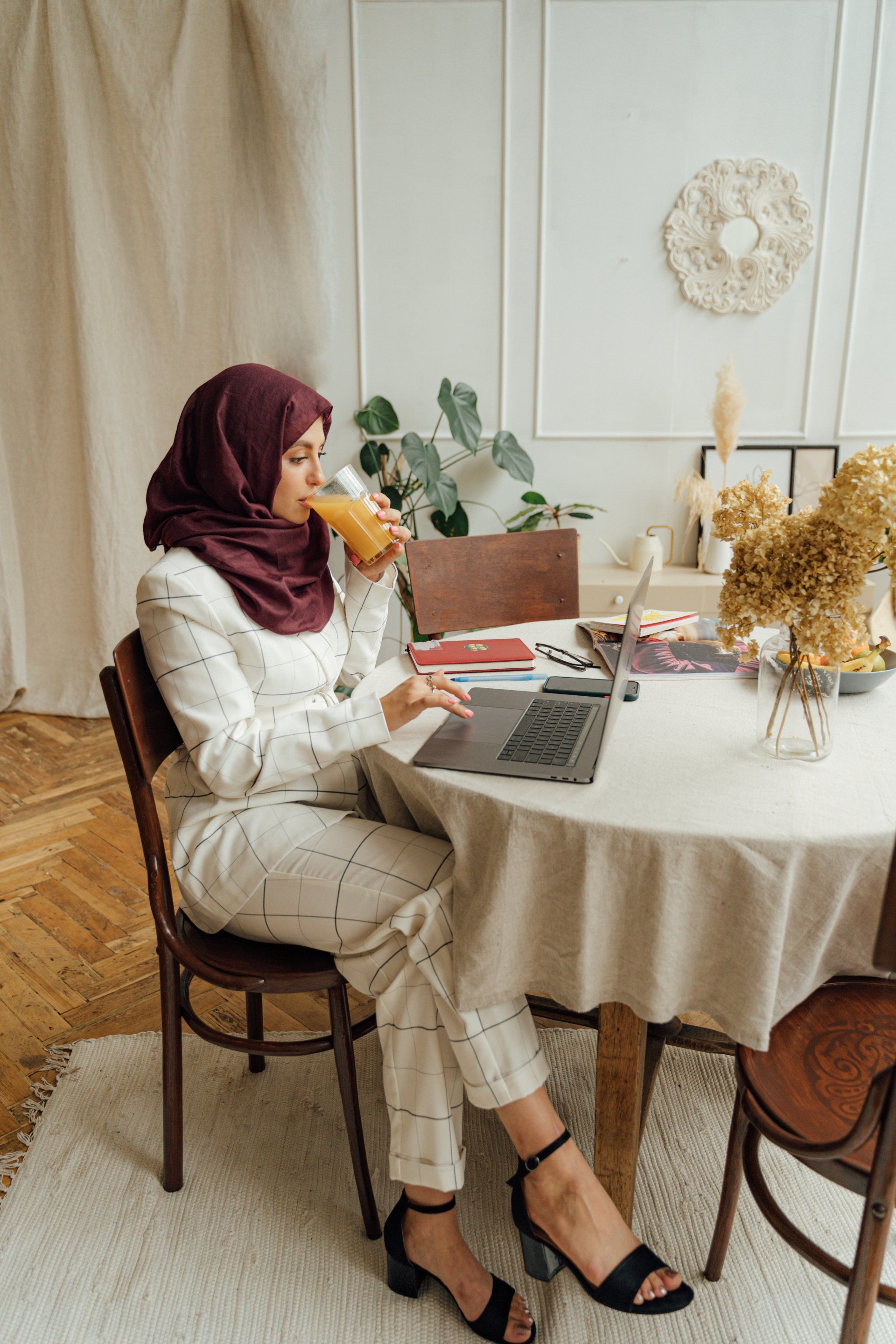 Virtual Assistant working with a new client
