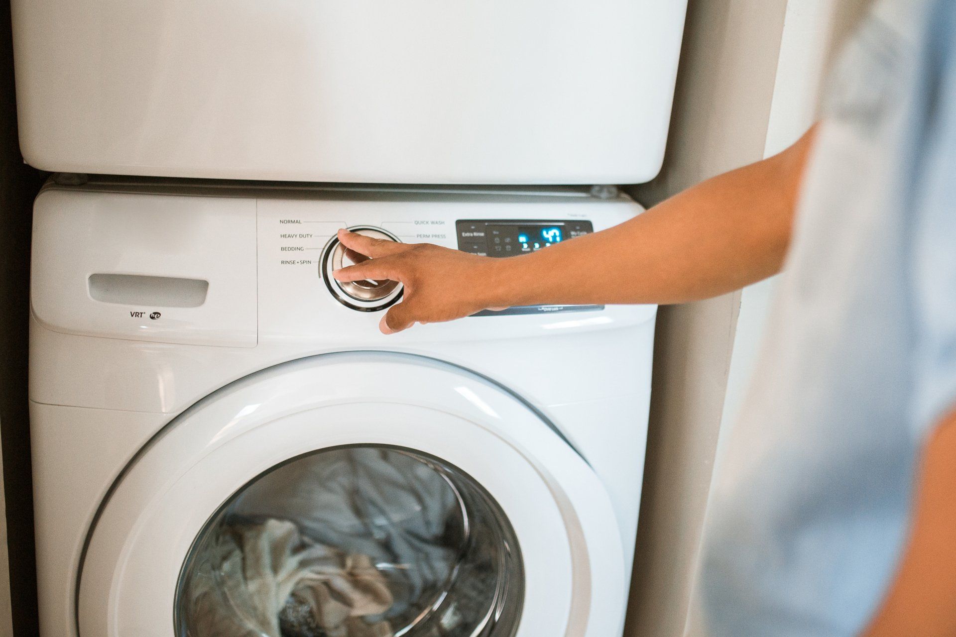 Fiordland Hotel - self-service guest laundry