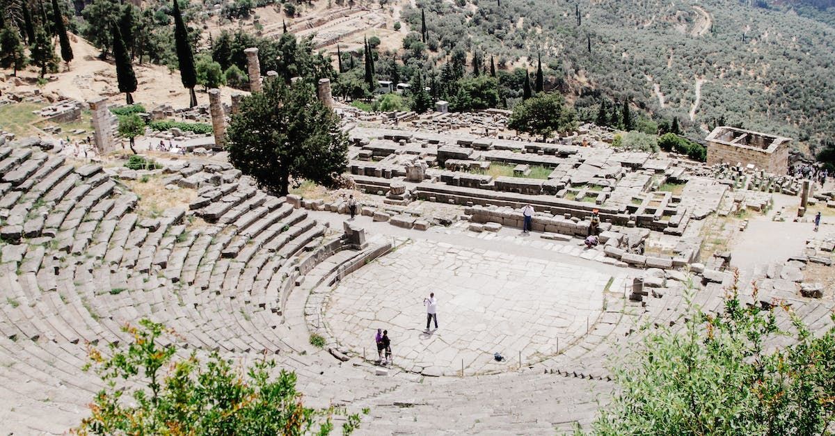 delphi dey trip from athens