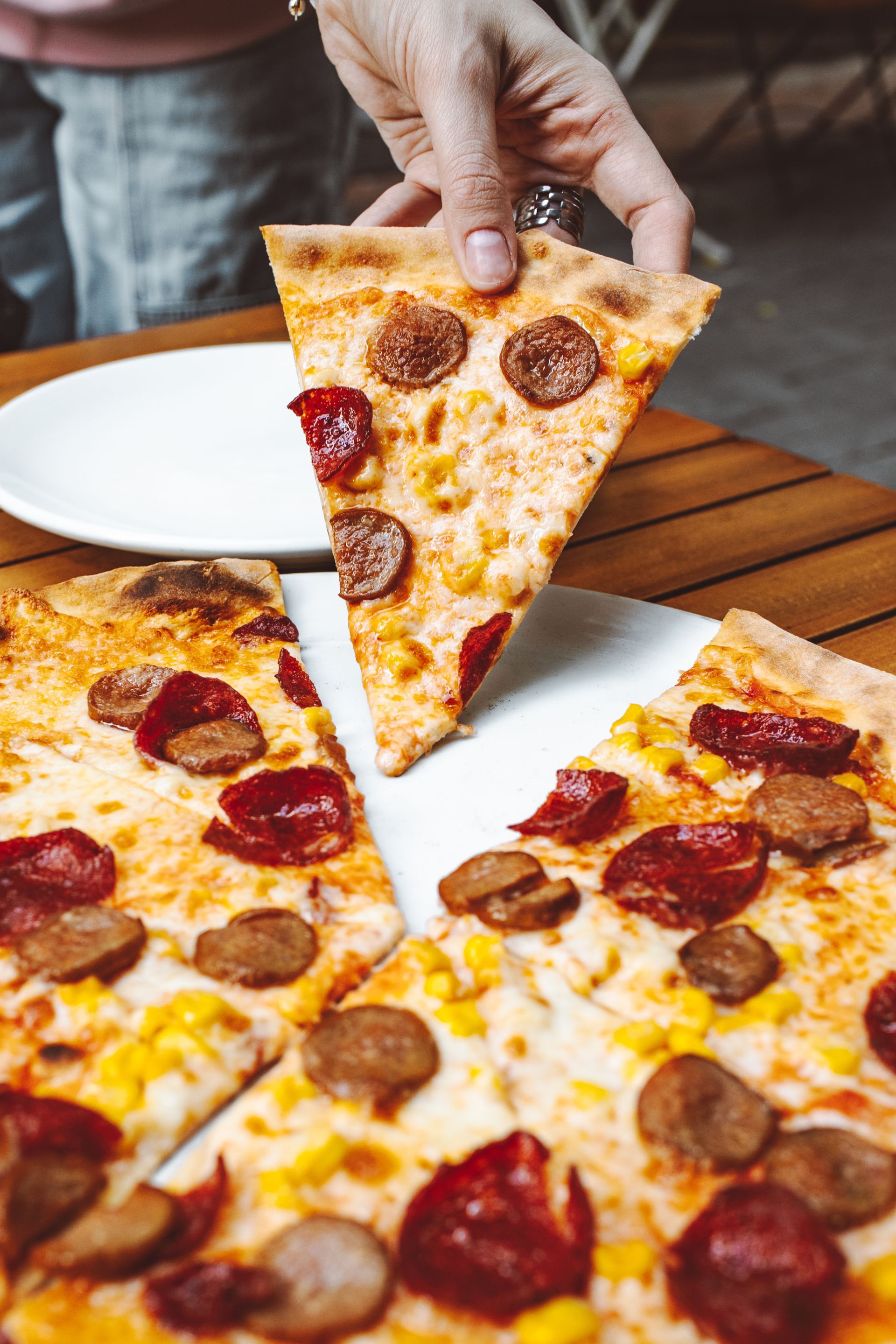thin-crust-pizza