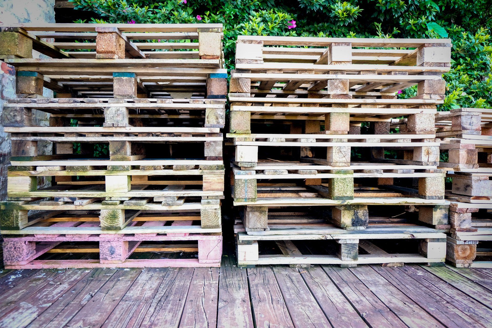 We buy and sell used pallets Buffalo, NY