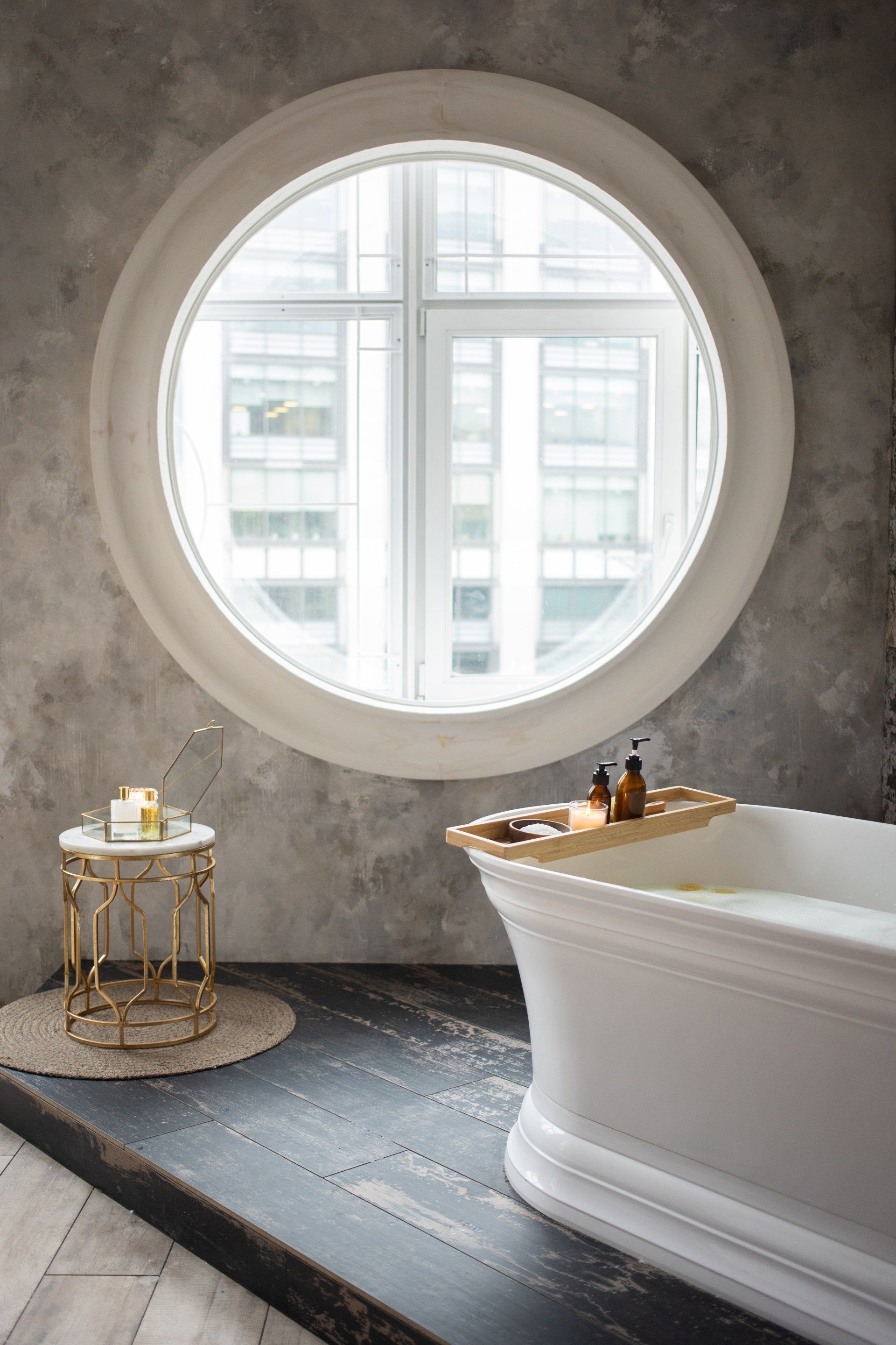 Bathtub