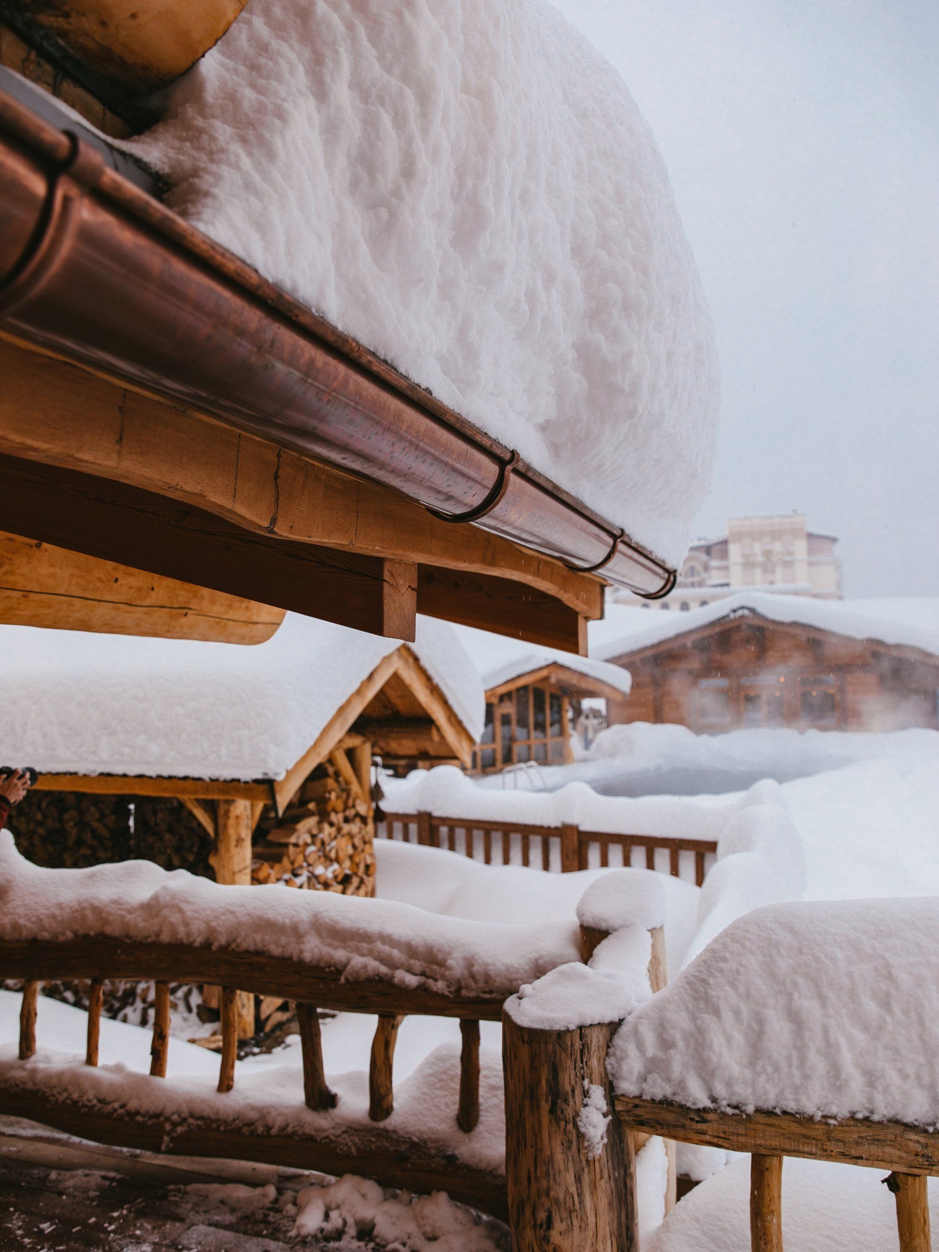 a roof with a lot of snow on it
