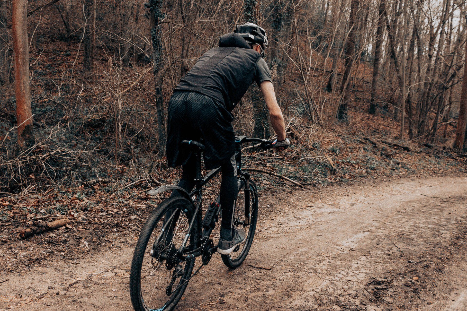 beginner out on mtb trails