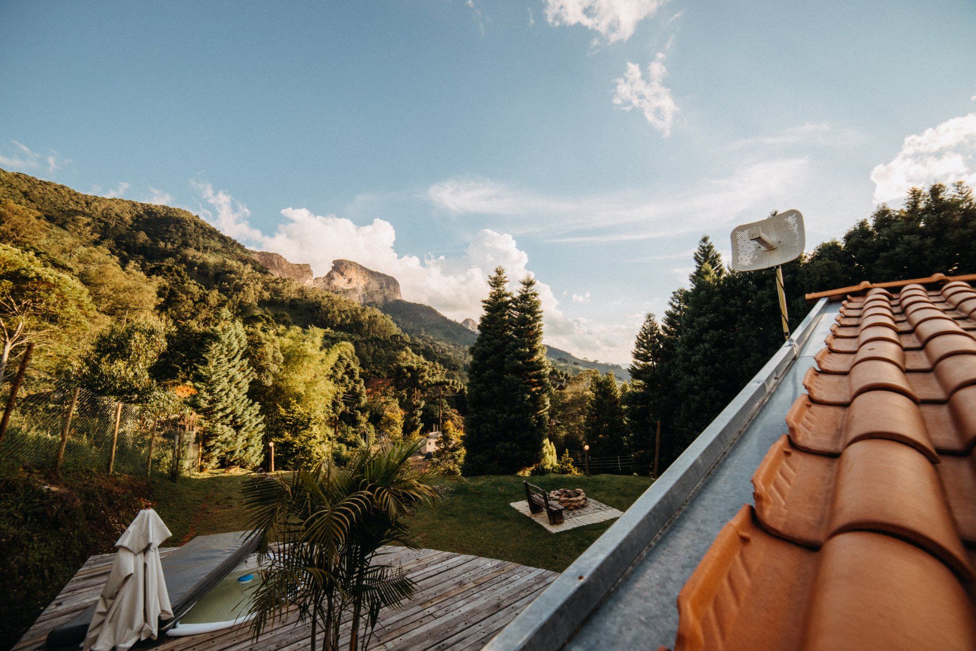 home-maintenance-roof-gutters