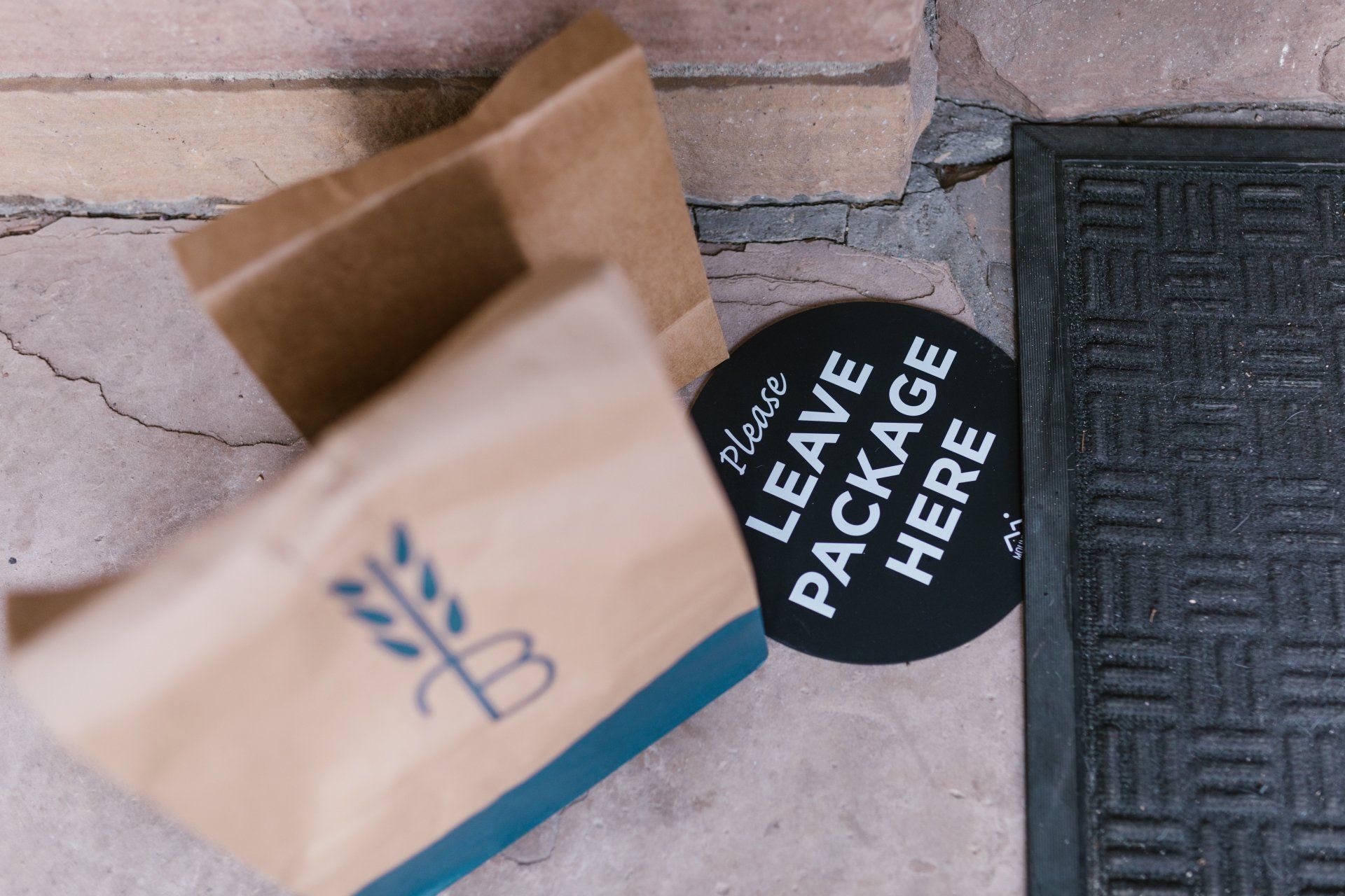 food delivery service location