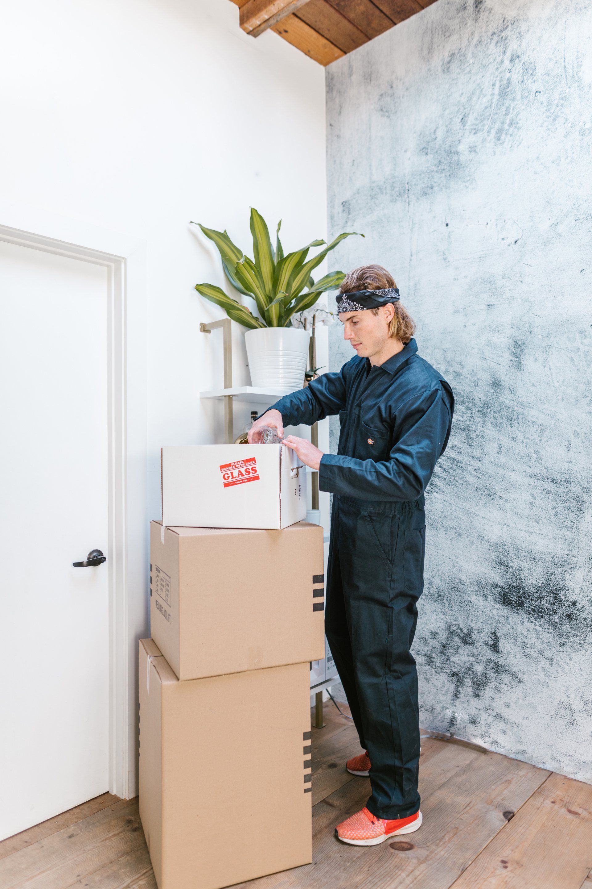 Understanding the Cost Breakdown of Hiring Moving Labor