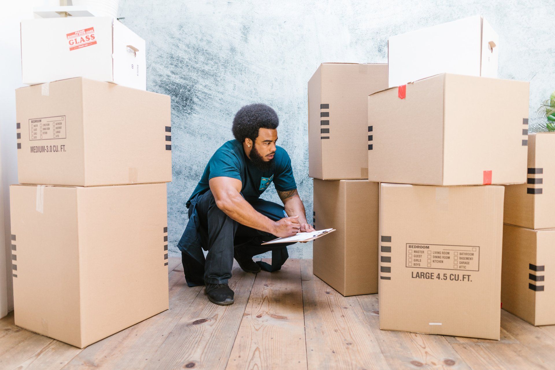 an estimator gives a quote for a move