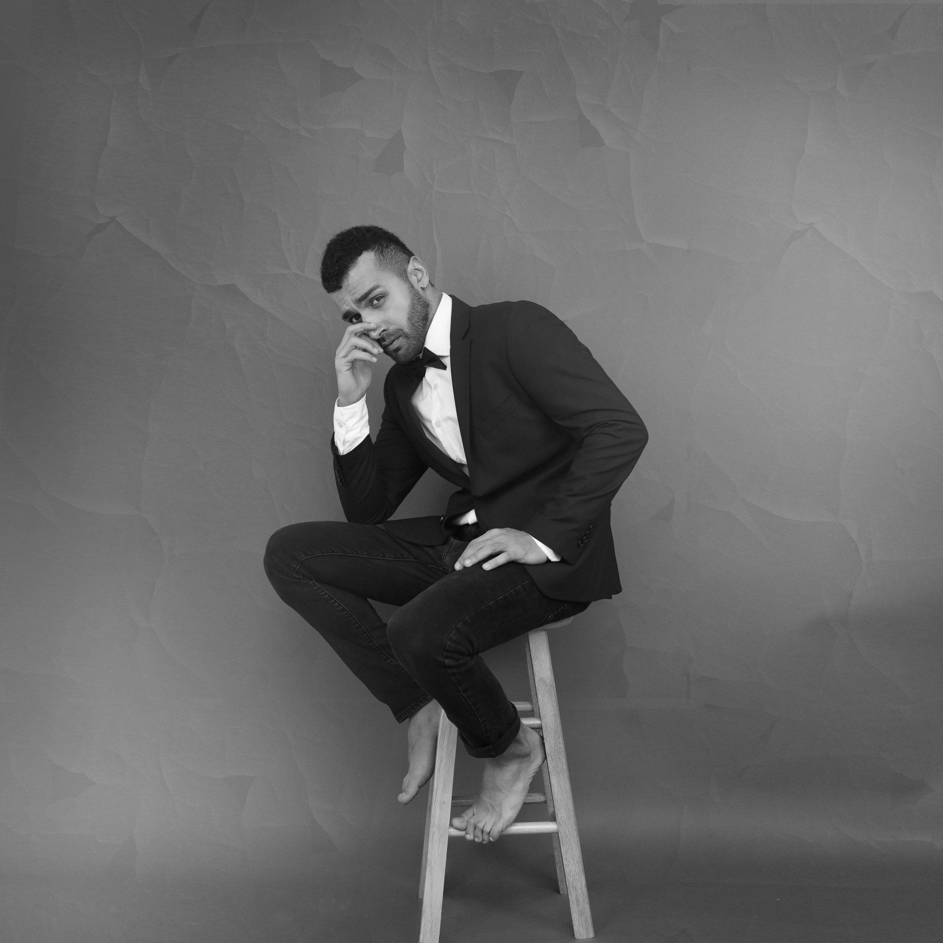 tuxedo stool