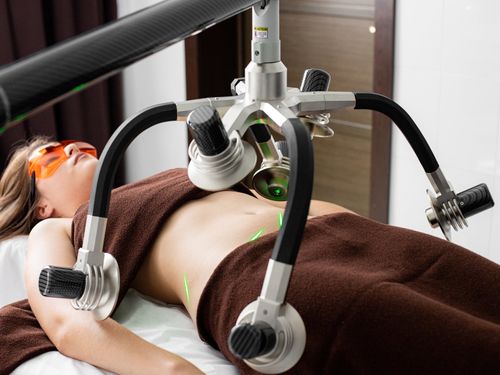 woman getting medray laser therapy