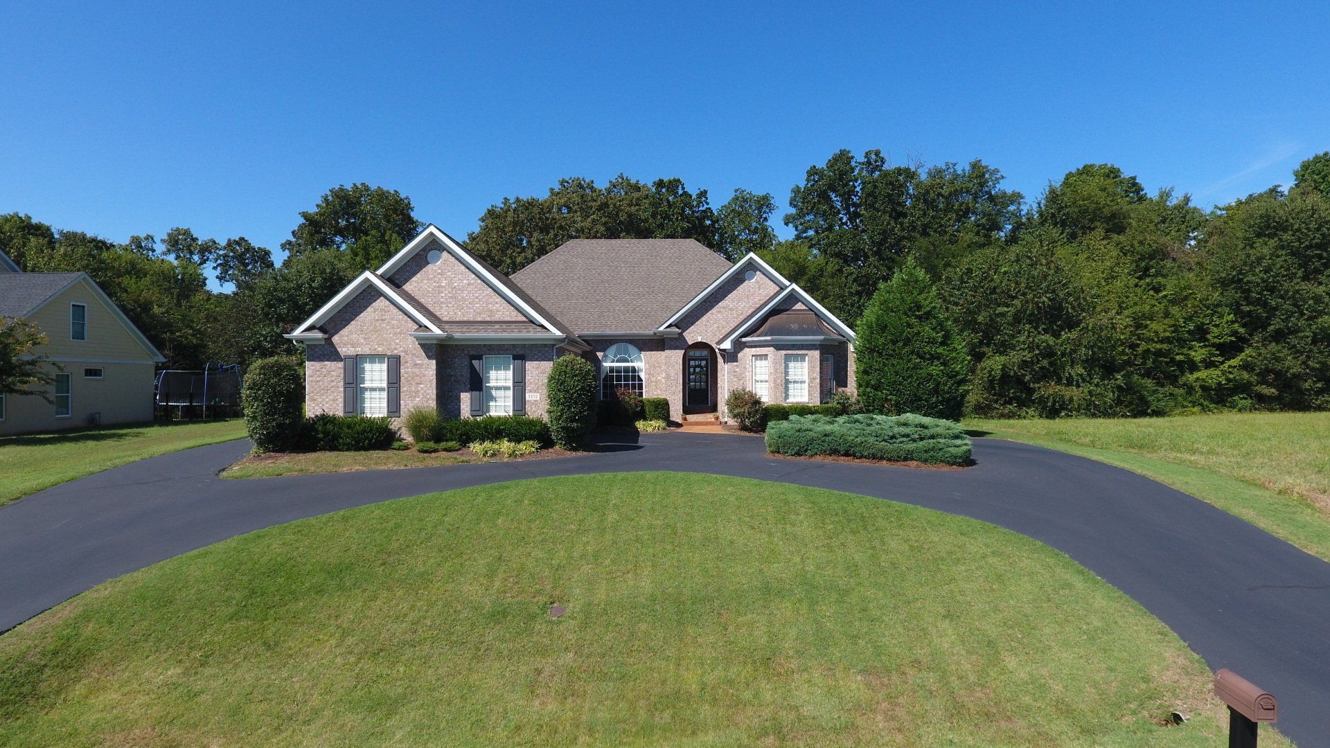 driveway-sealer