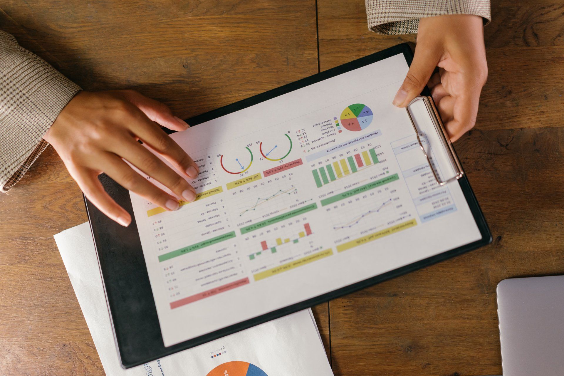 Stats and figures chart on a clipboard