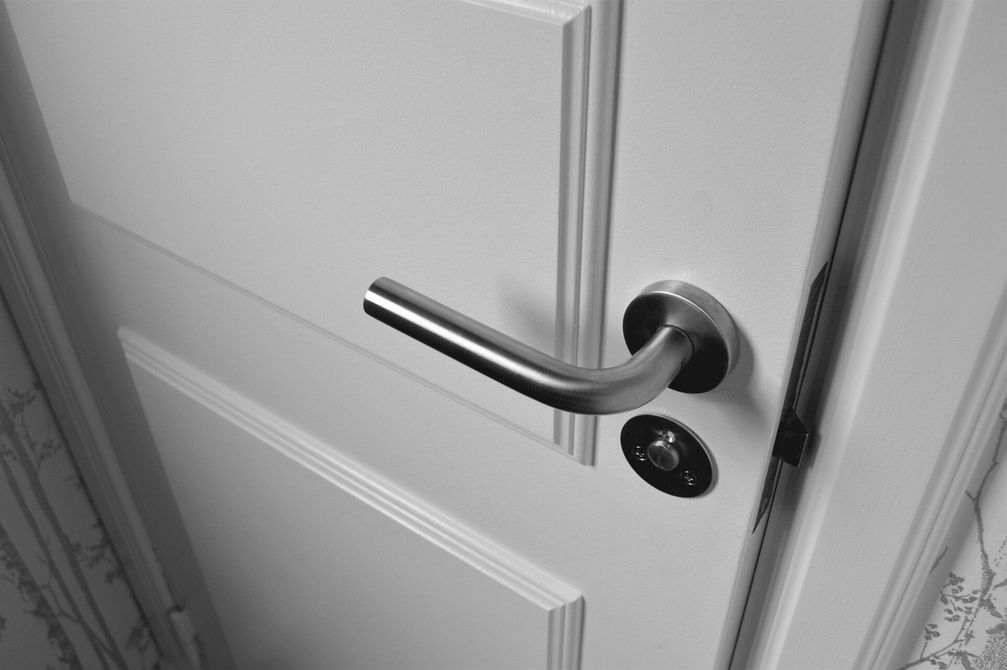 riparazione serratura porta