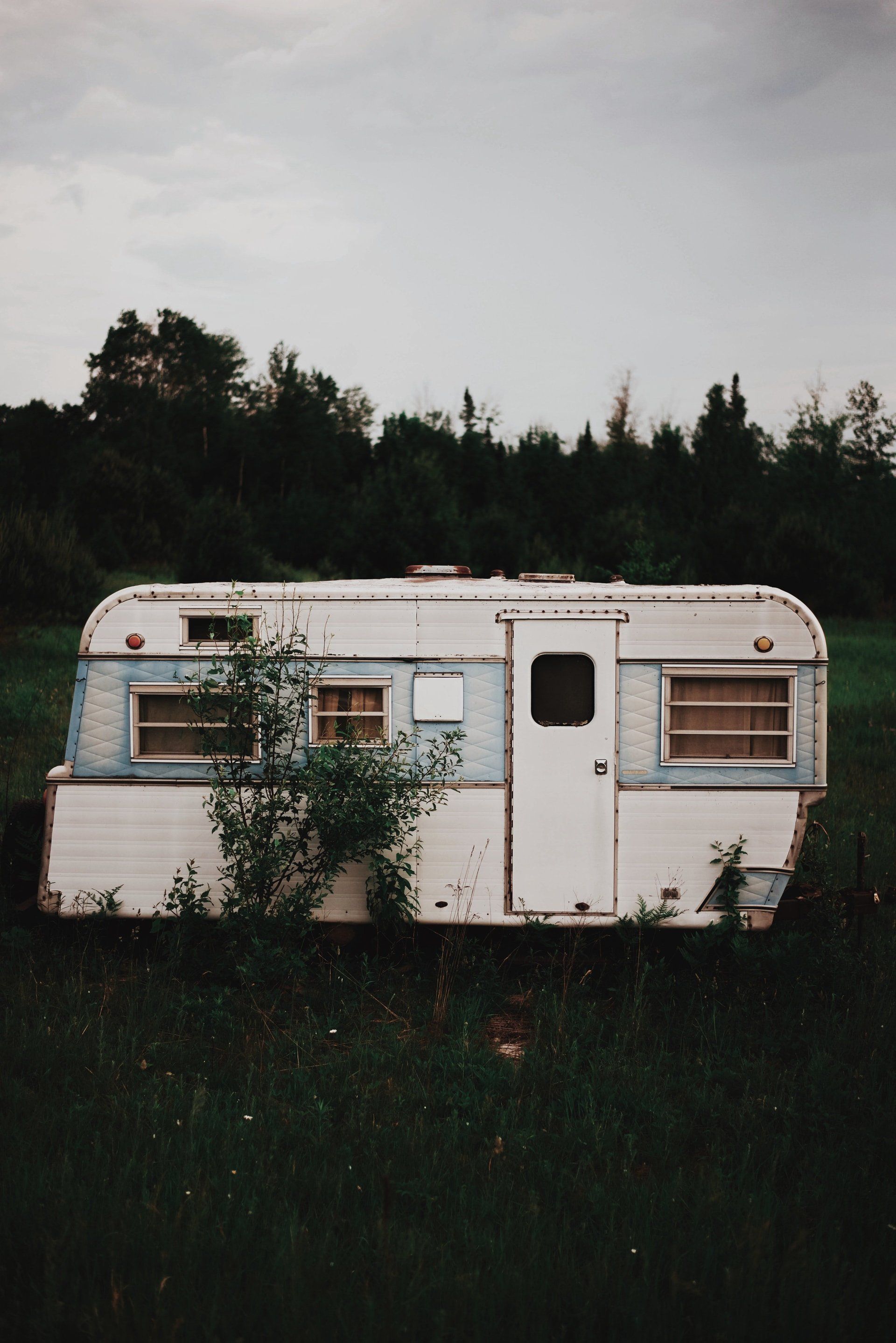 Vintage single axel rv trailer