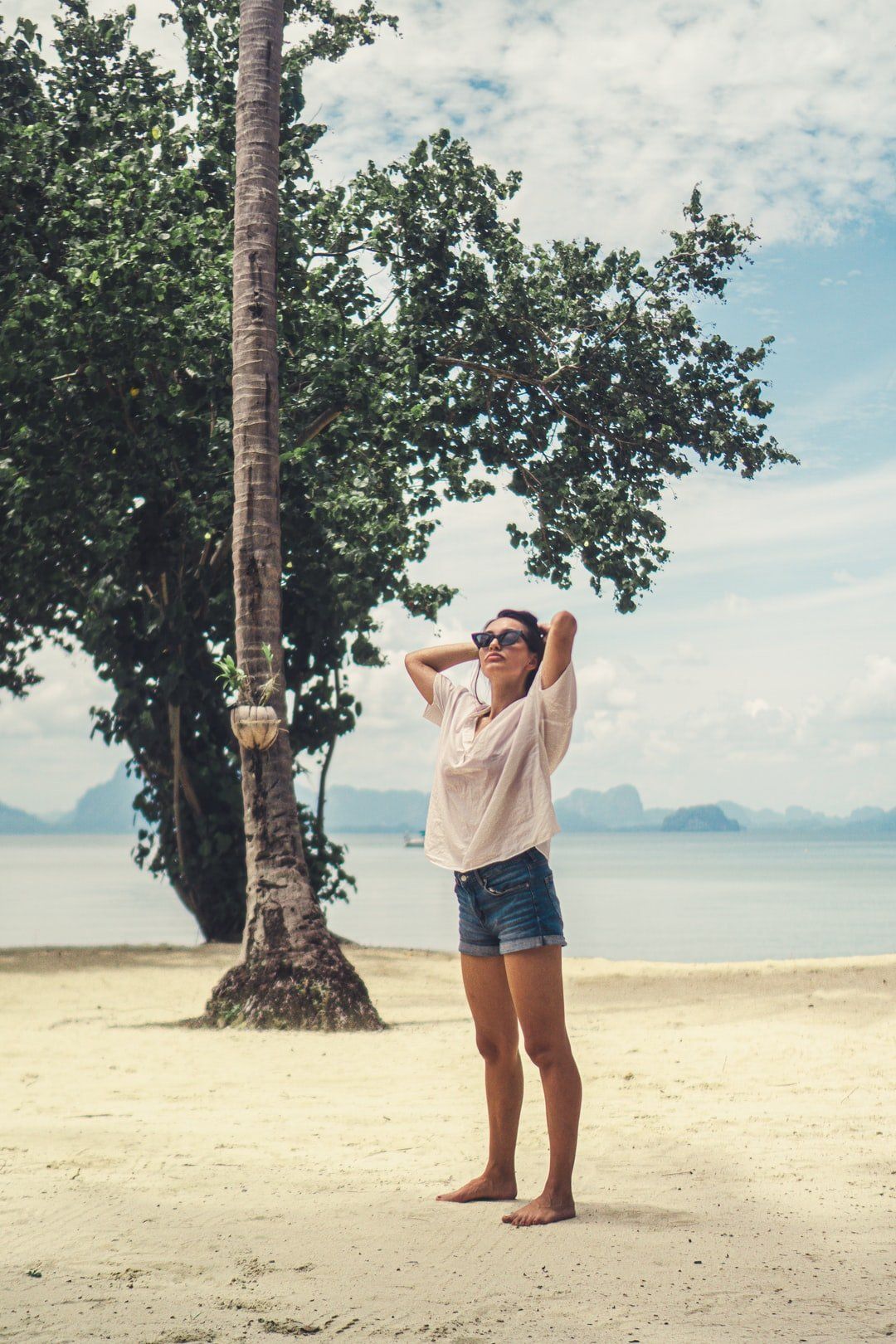retire young, online business, passive income, living the dream, financially free, happy