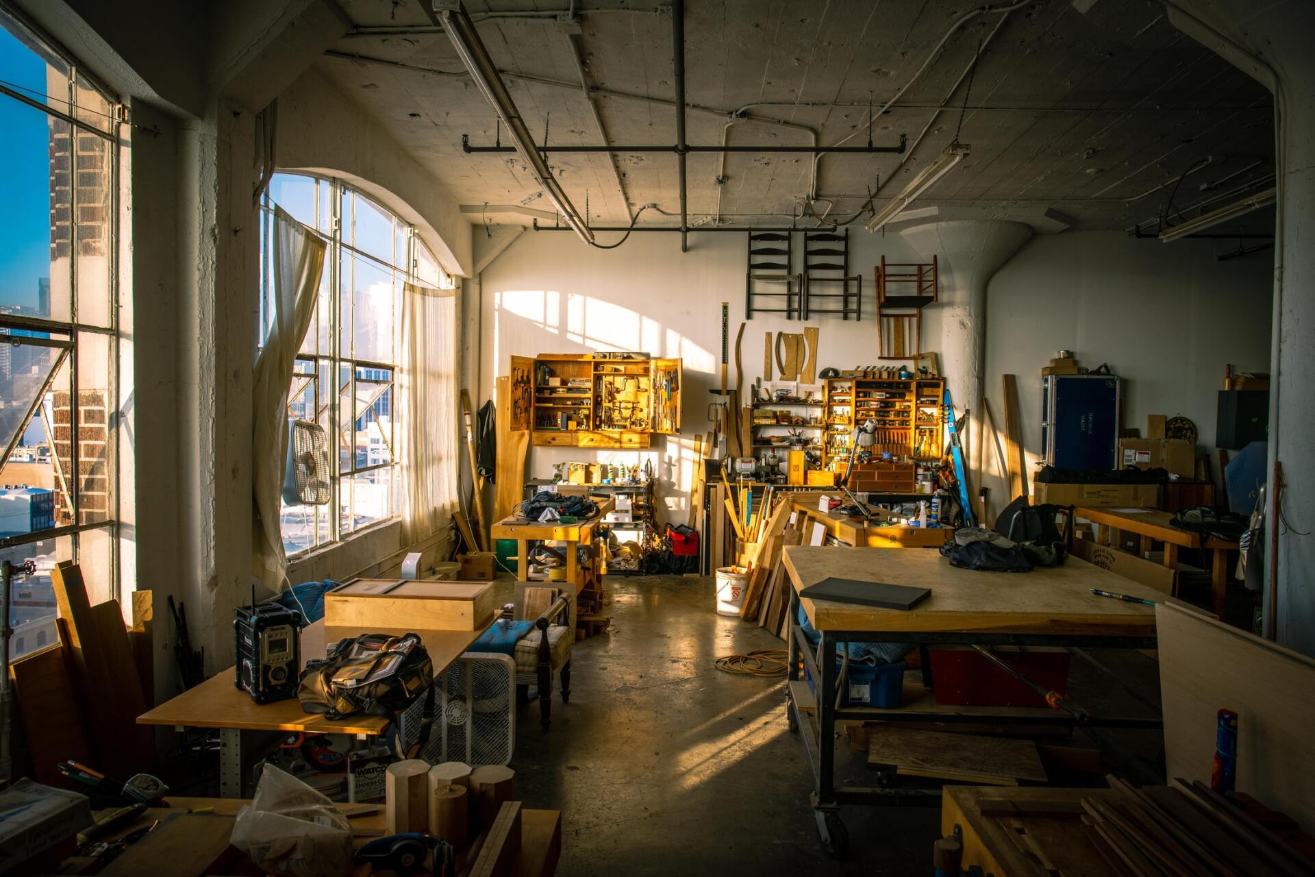 A large workshop needing heating