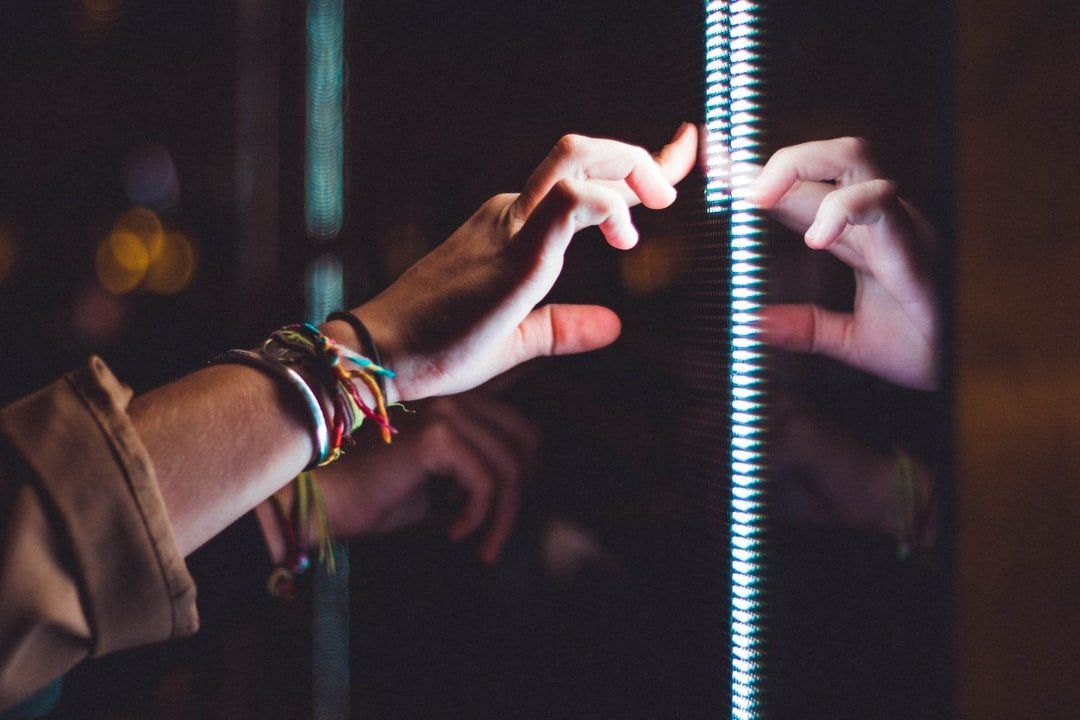 Touching the mirror in a beginner escape room